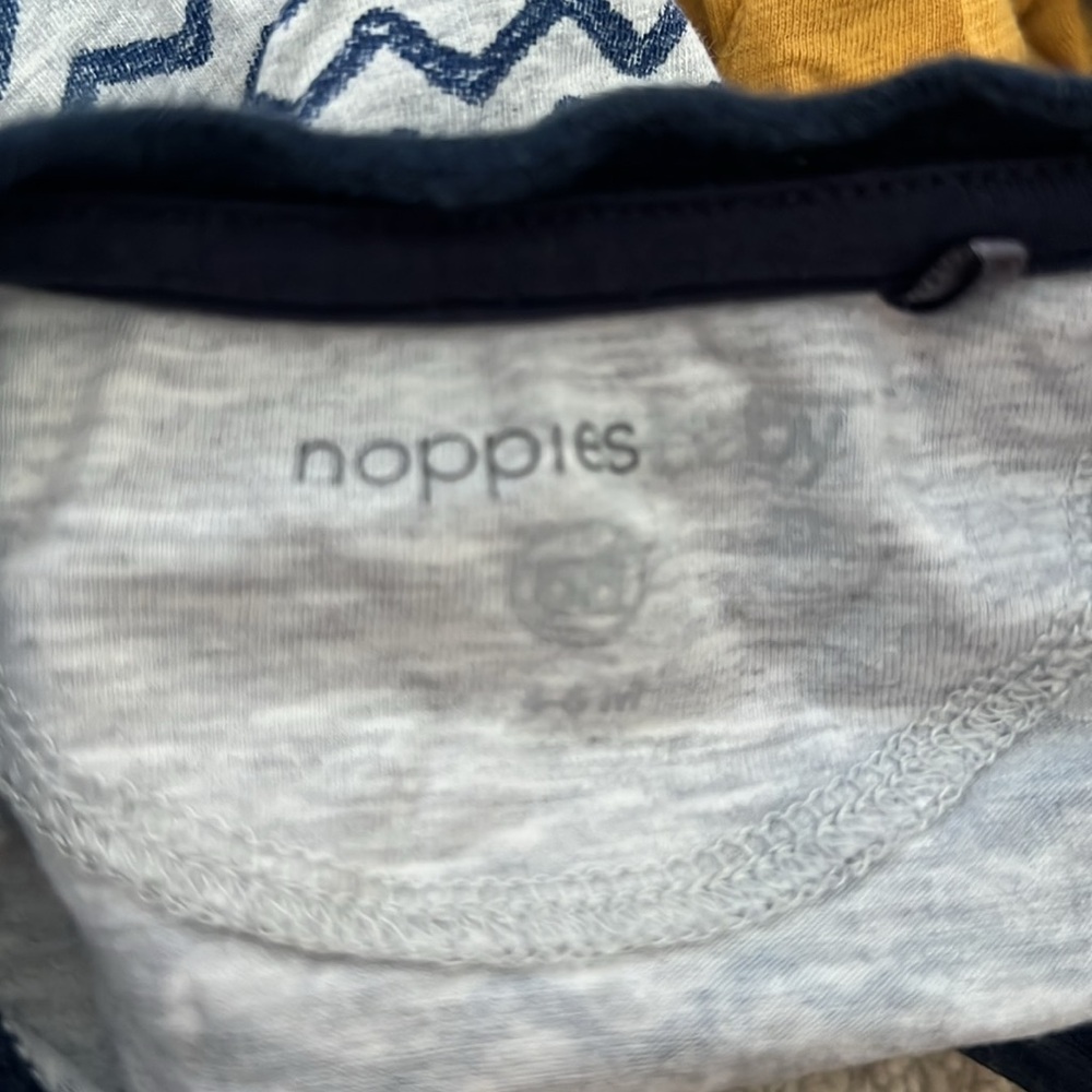 Button Tops bundle! - Picture 6 of 6